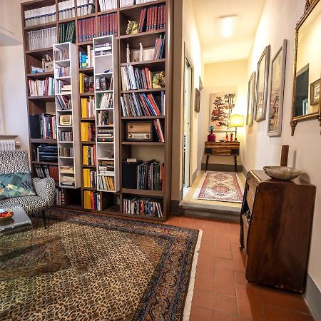 Luxury - Elegante Appartamento Nel Cuore Di Λούκα Εξωτερικό φωτογραφία