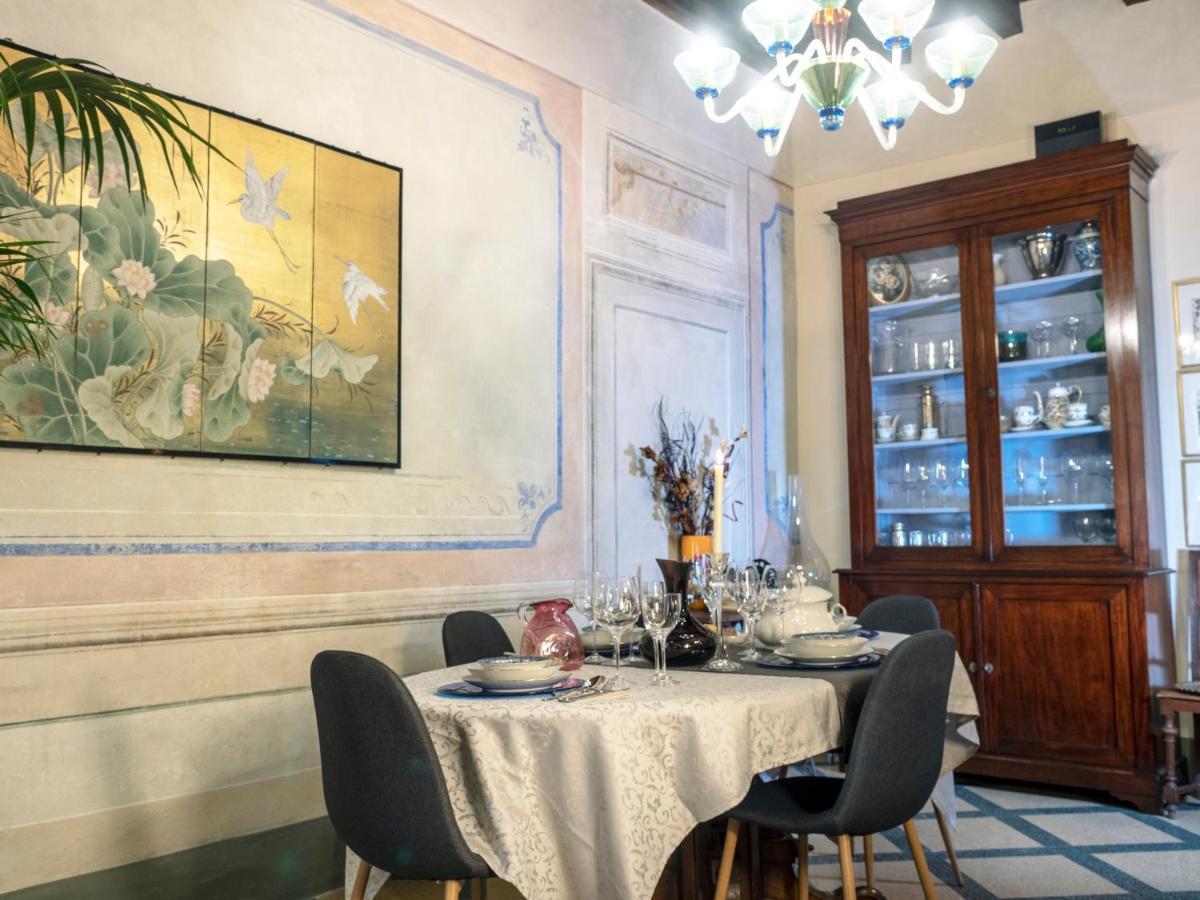 Luxury - Elegante Appartamento Nel Cuore Di Λούκα Εξωτερικό φωτογραφία