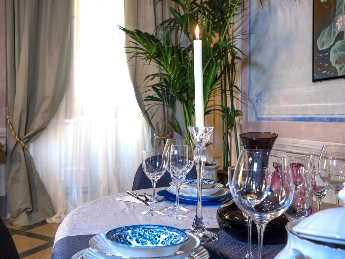 Luxury - Elegante Appartamento Nel Cuore Di Λούκα Εξωτερικό φωτογραφία